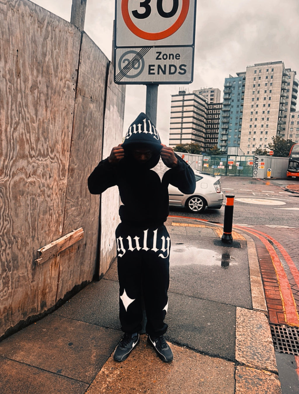The GULLY Tracksuit V.1
